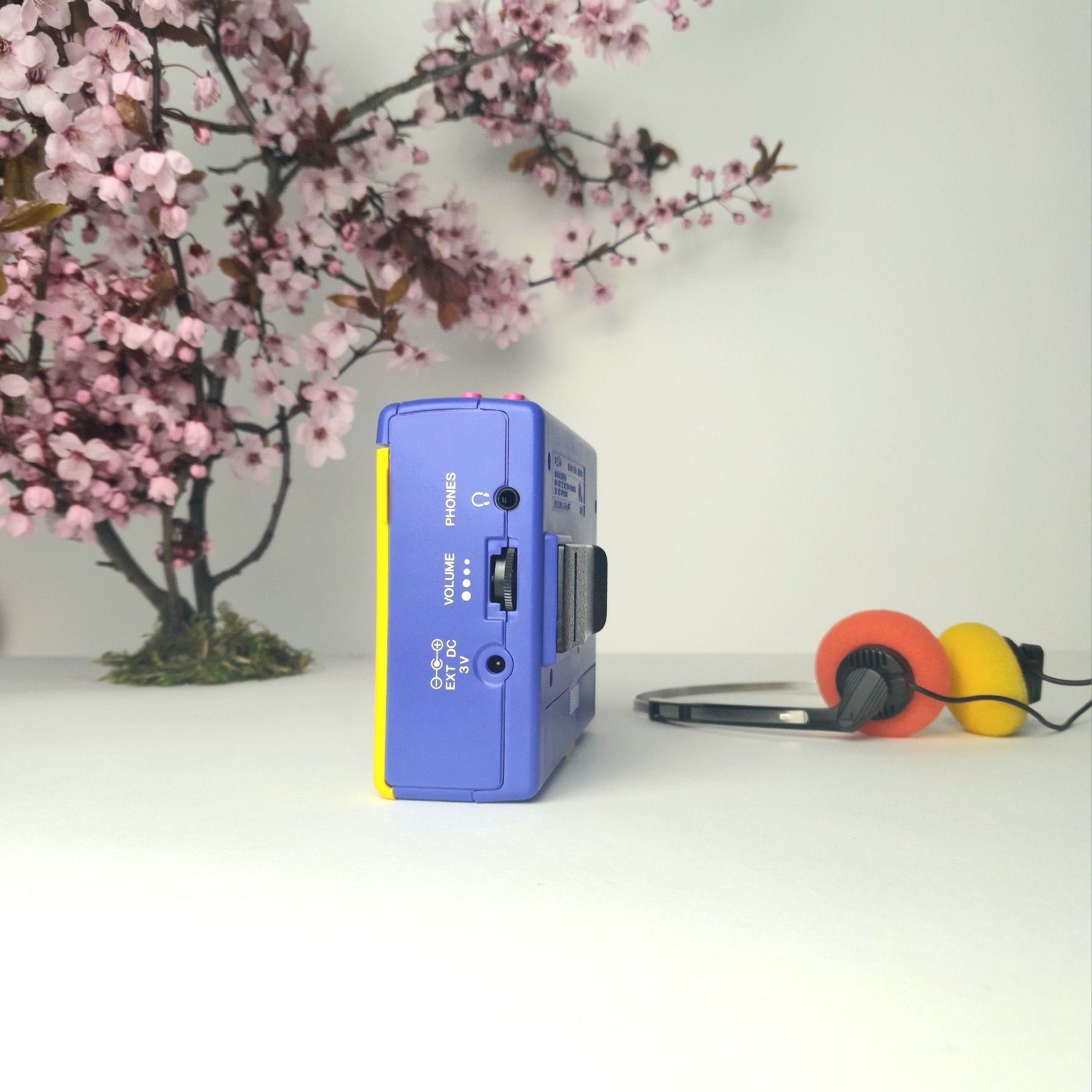 Walkman Sanyo MGP-28 Nowy / 1991r./ Serwis/ Memphis/ unikat