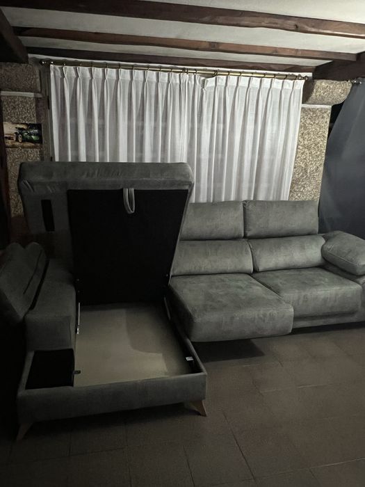 Sofa chaise lounge com bau