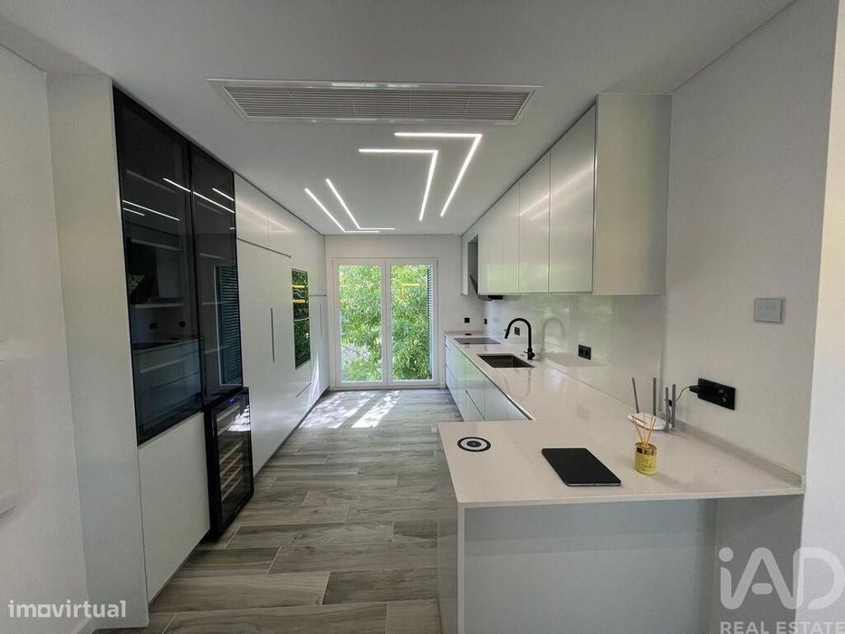 Apartamento T3 em Santa Iria de Azoia, São João da Talha e Bobadela de