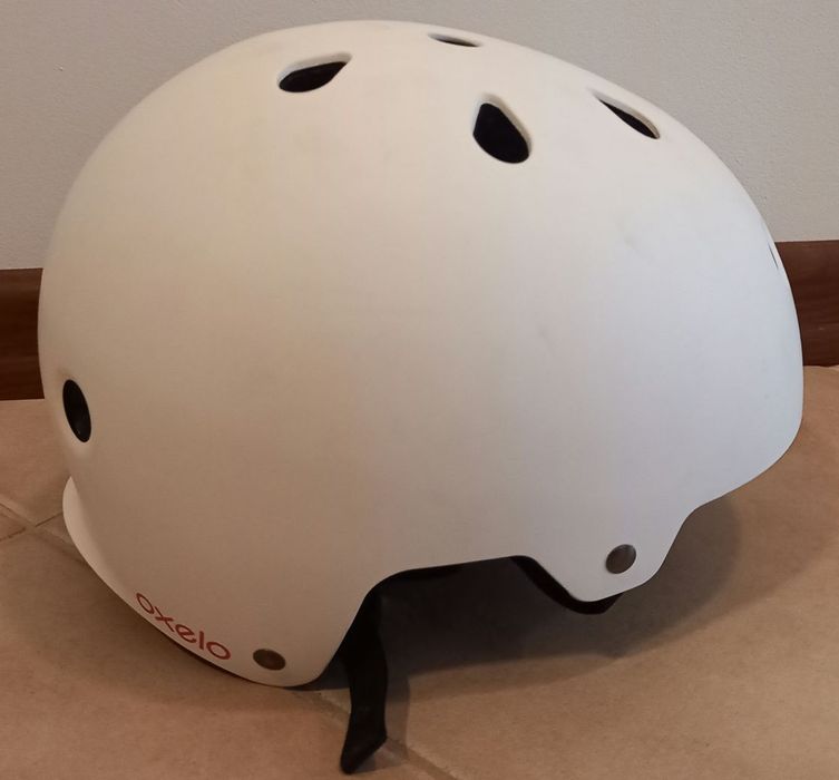 Dzieciecy kask dla dziewczynki, rozmiar 55-58 cm