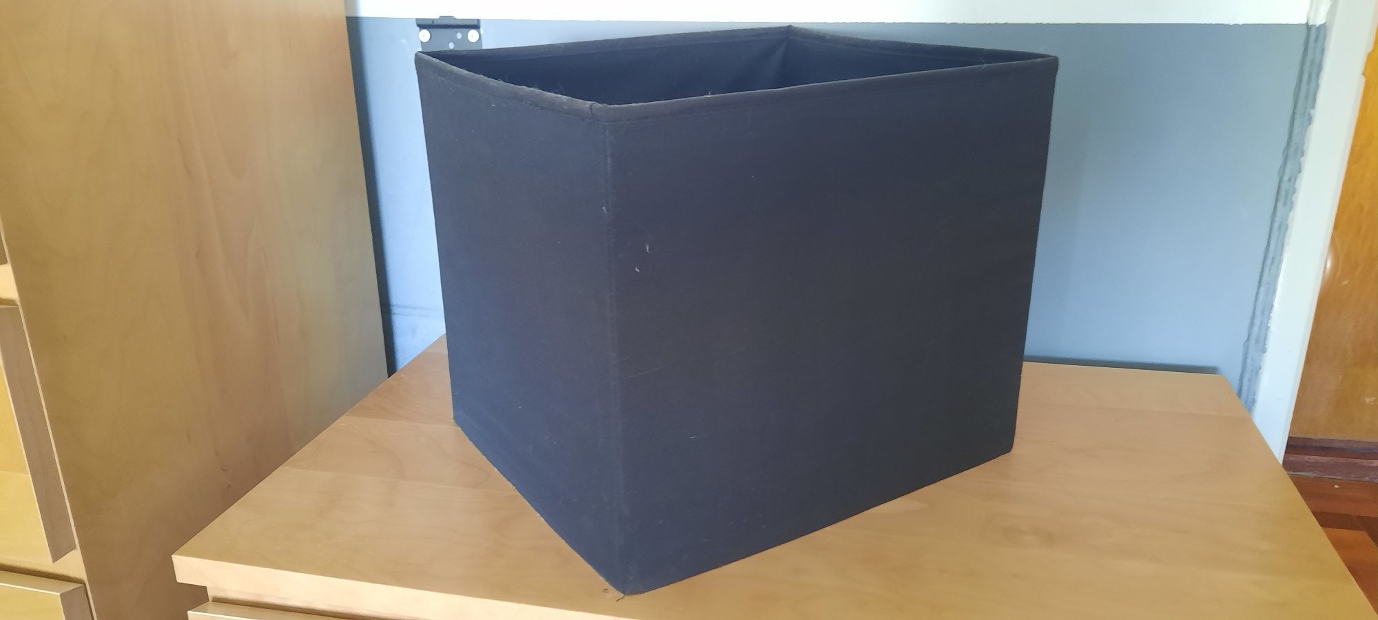 Cama gato quadrada com almofada