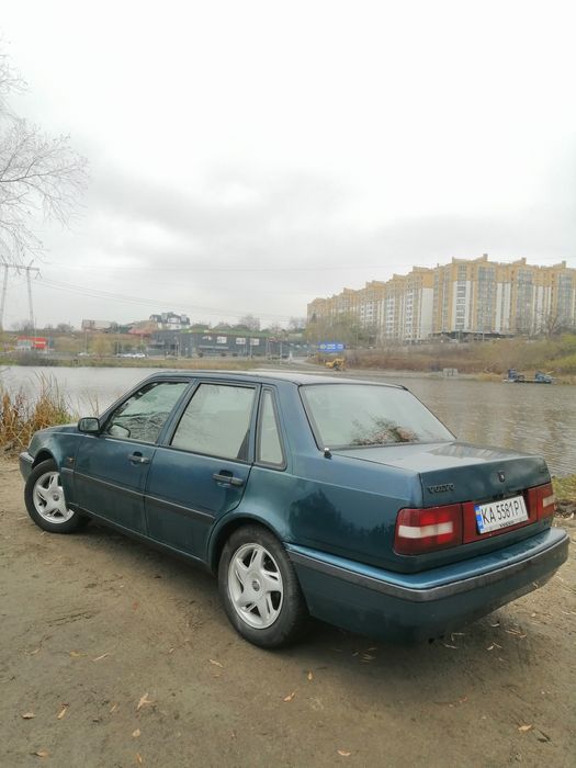 VOLVO  460    2.O