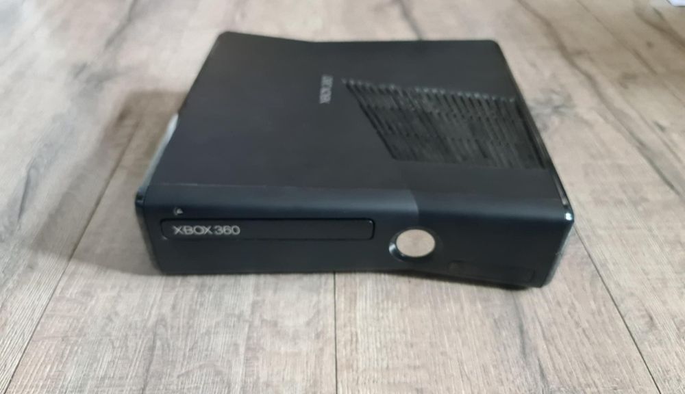 Konsola Xbox 360 Slim  Sprawna TANIO Wysyłka OLX