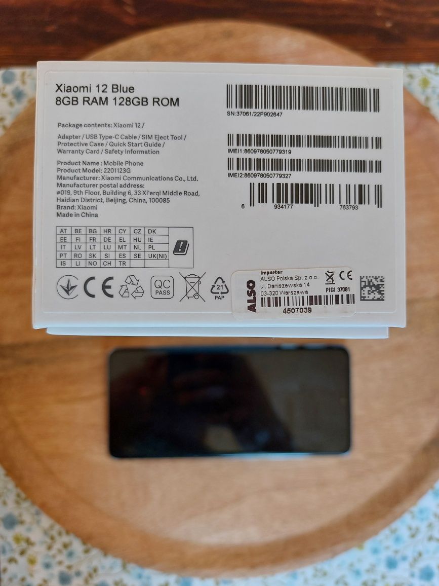 Xiaomi 12 8/128 GB jak nowy  GWARANCJA flagowiec POLECAM