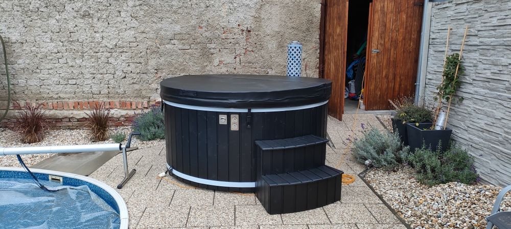 Balia Ogrodowa / Dostępna / Jacuzzi / Bania