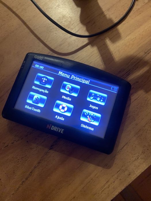 Gps como novo com muitas funcoes