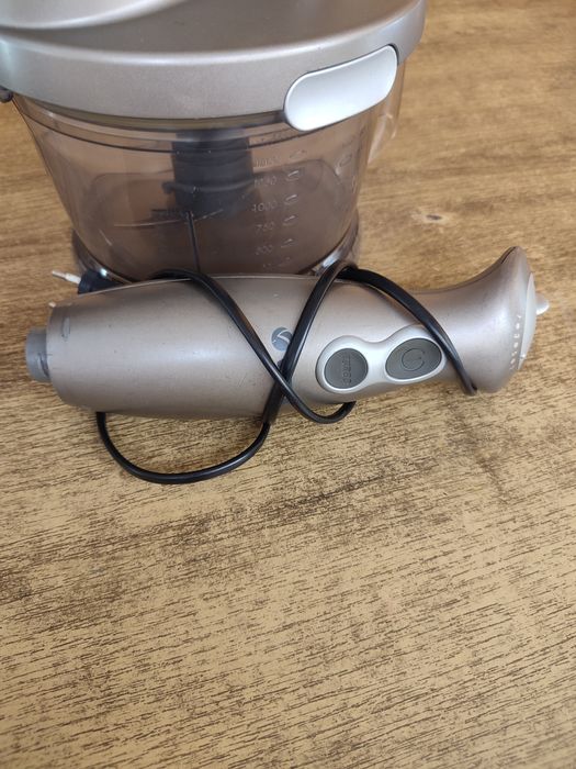 Блендер Vitek с большой чашей