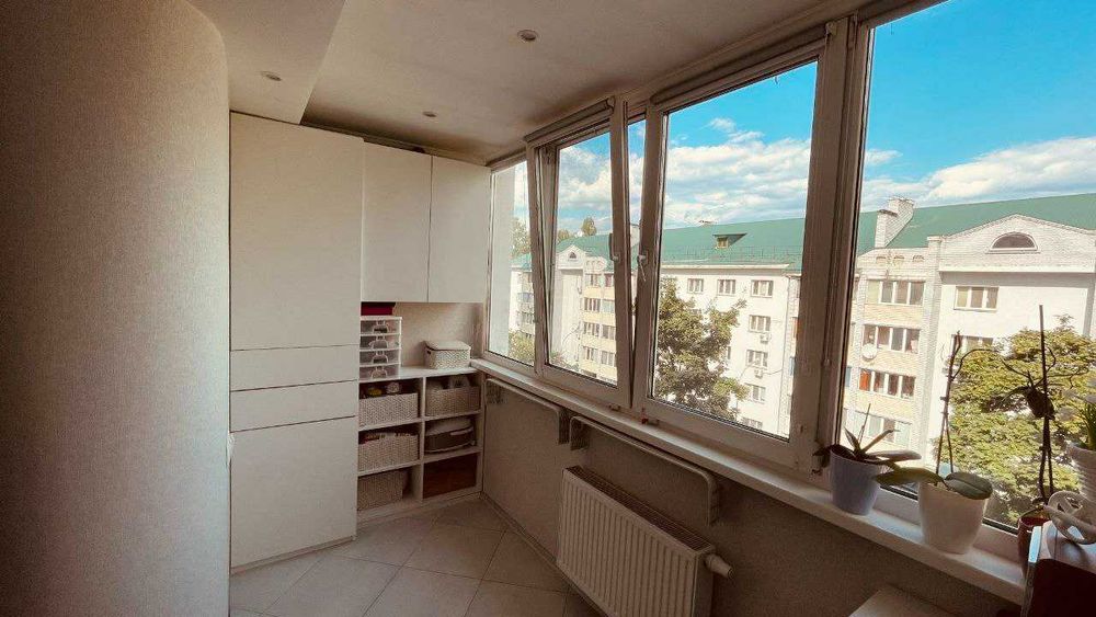 Продам однокімнатну квартиру в буд. 2013 року по вул. Зодчих 50Б