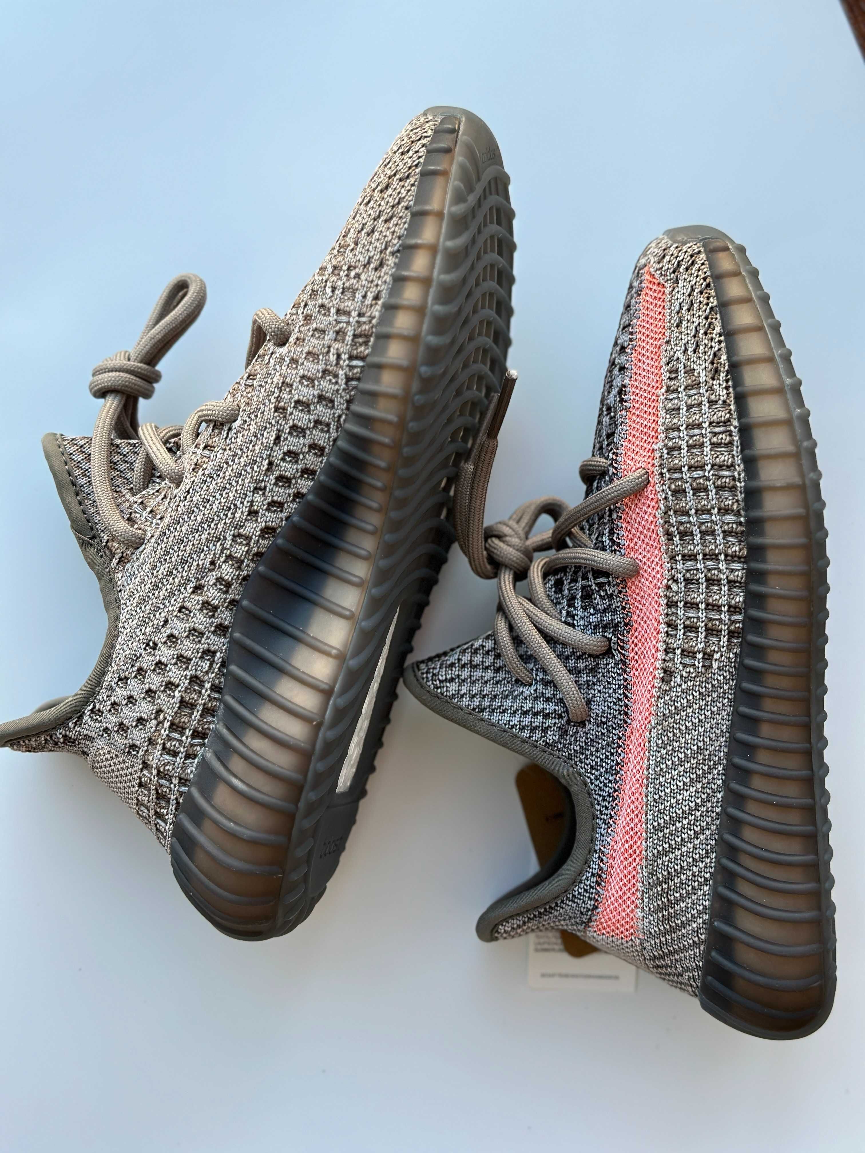 adidas Yeezy 350  Ash stone, rozmiar 37