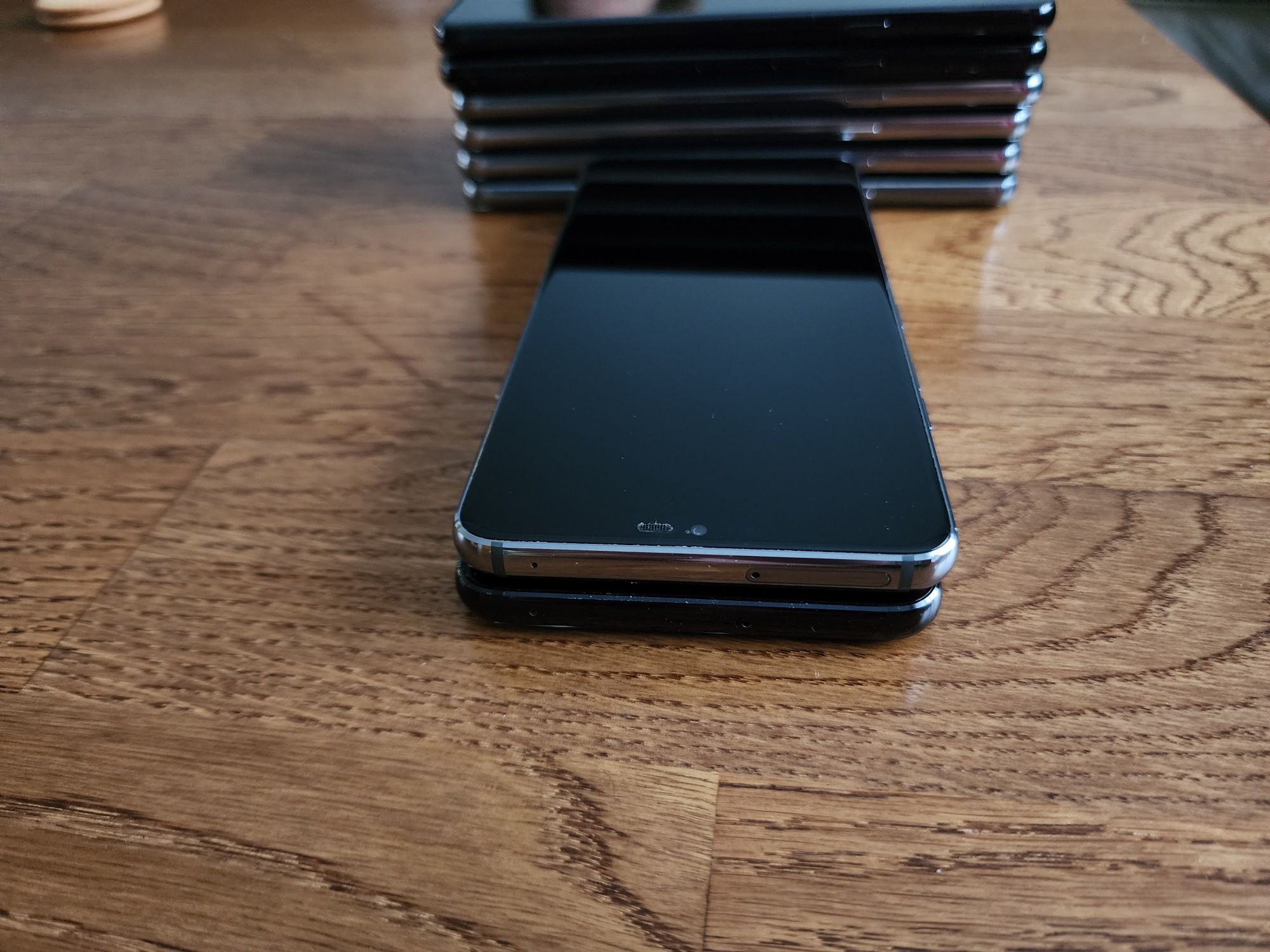 LG G7 4/64 8ядер Snapdragon 845