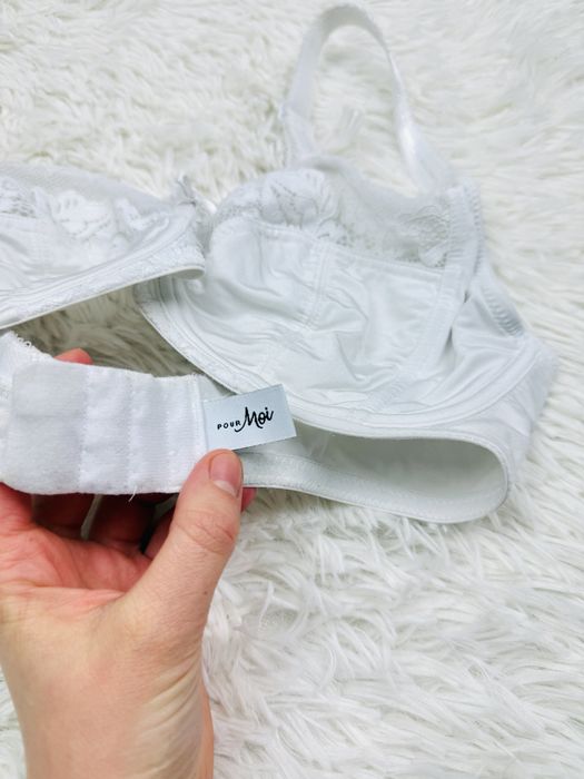 Biustonosz miękki fiszbiny 75D biały