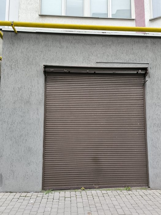 Продам шикарний , просторий гараж в ЖК "Львівський" , південно-захід