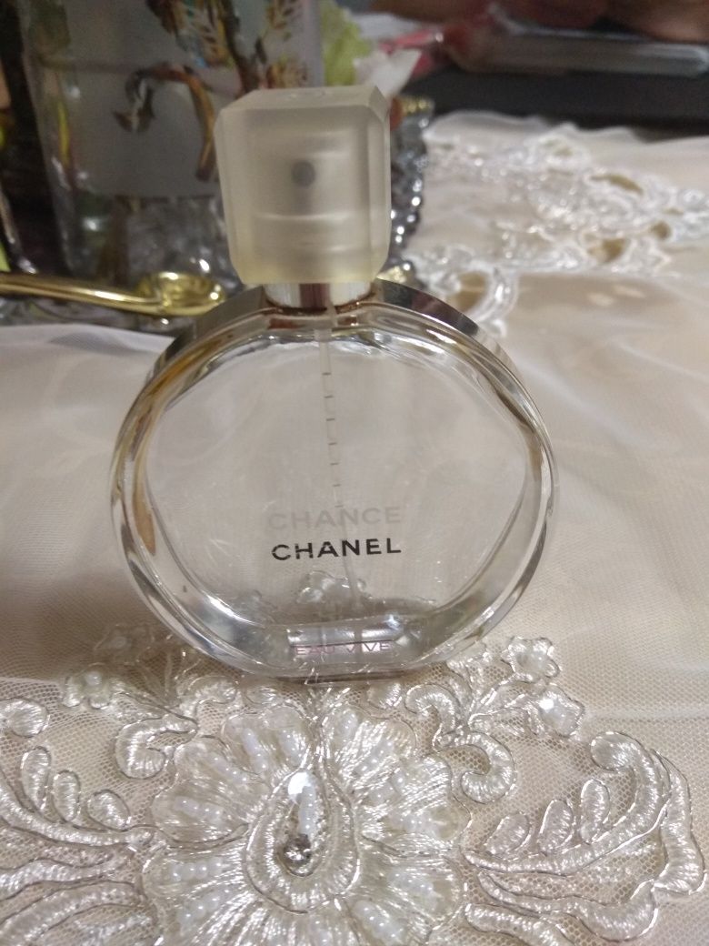 Флакони з духів  Chanel, Dior, Noa