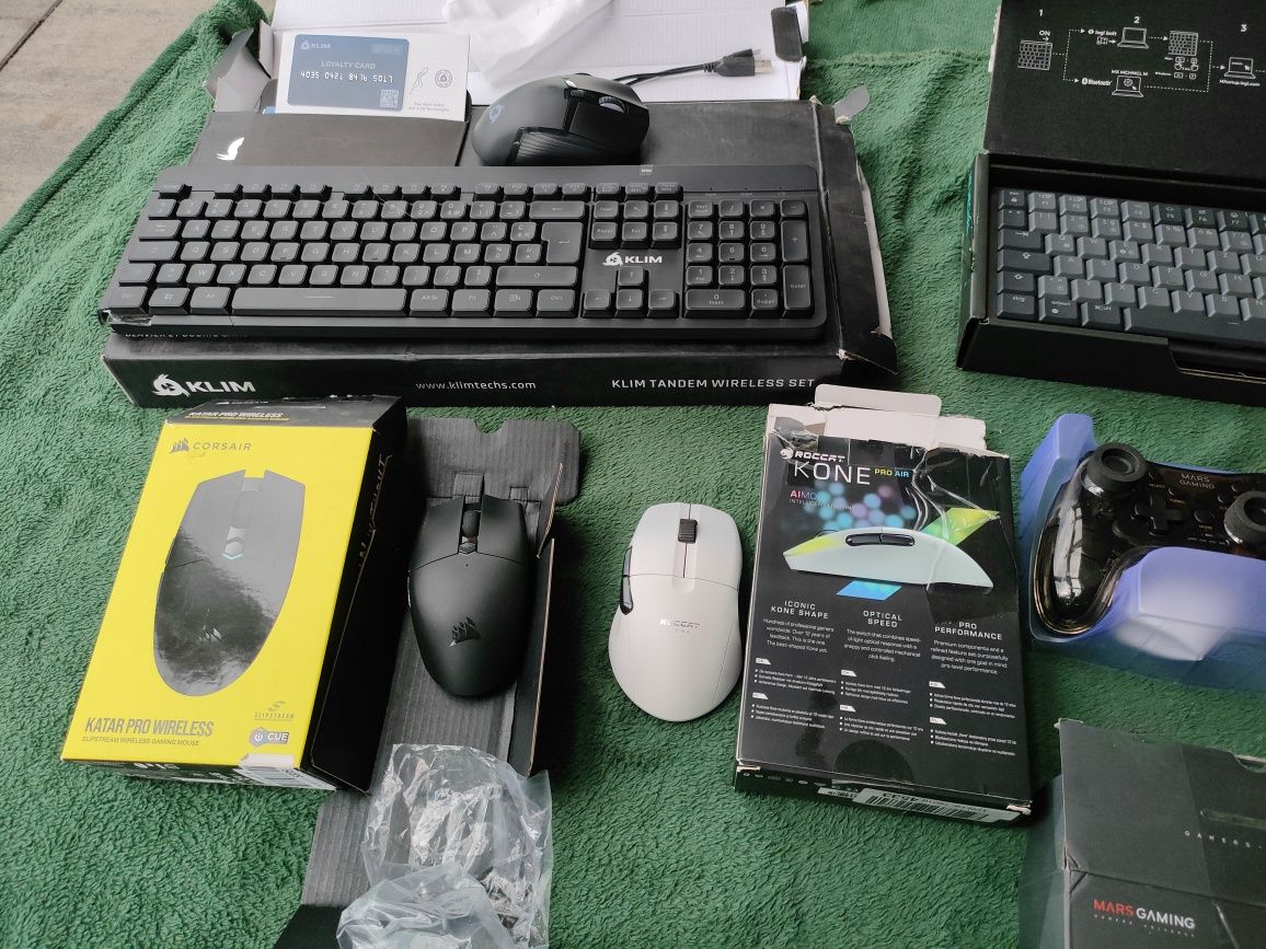 Logitech. klim.Corsair.Mars gaming.Roccat konie.