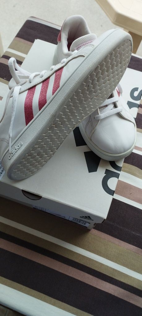 Sapatilhas Adidas menina tam35