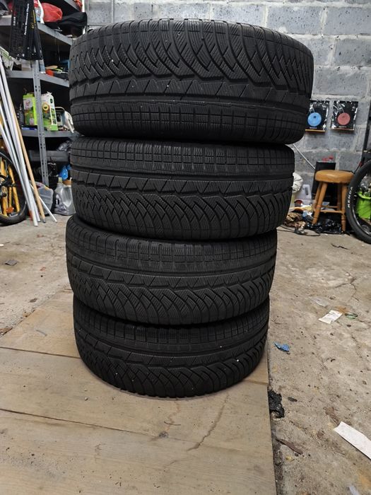 Opony zimowe Michelin Pilot Alpin 235/45/18