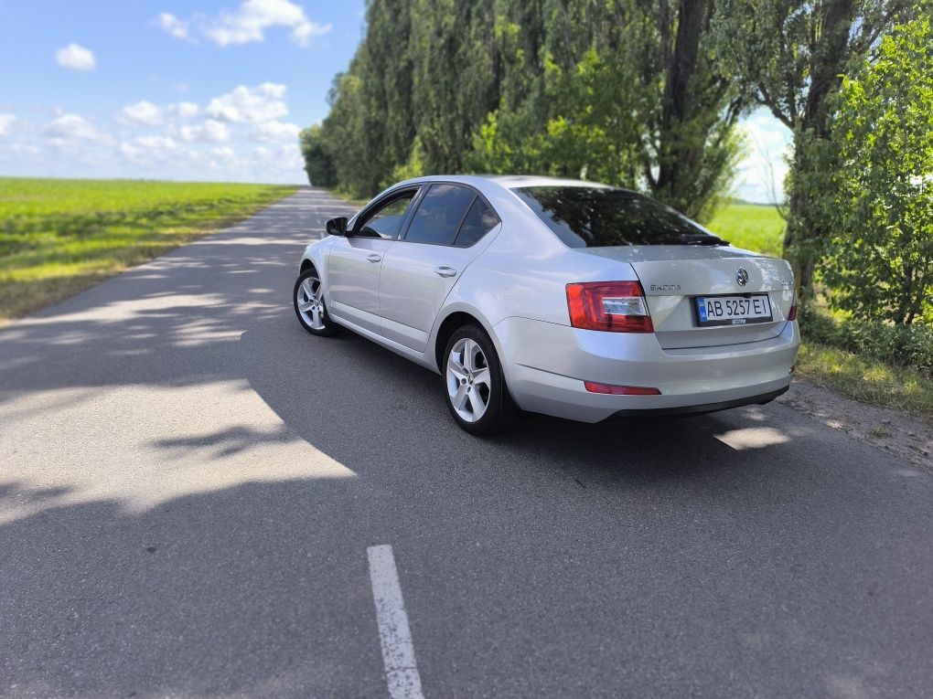 Шкода А7 2014 модельний ряд 1.6 TDI