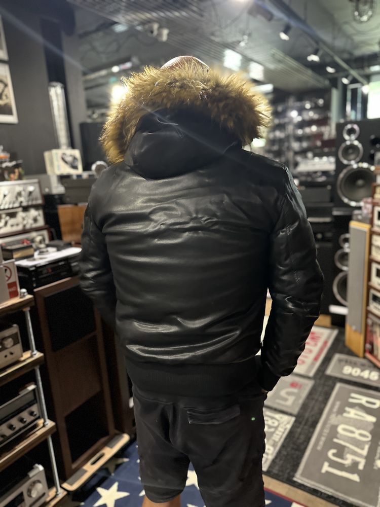 Ocieplana bomberka Alpha Industries, kaptur z futrem, nowa.