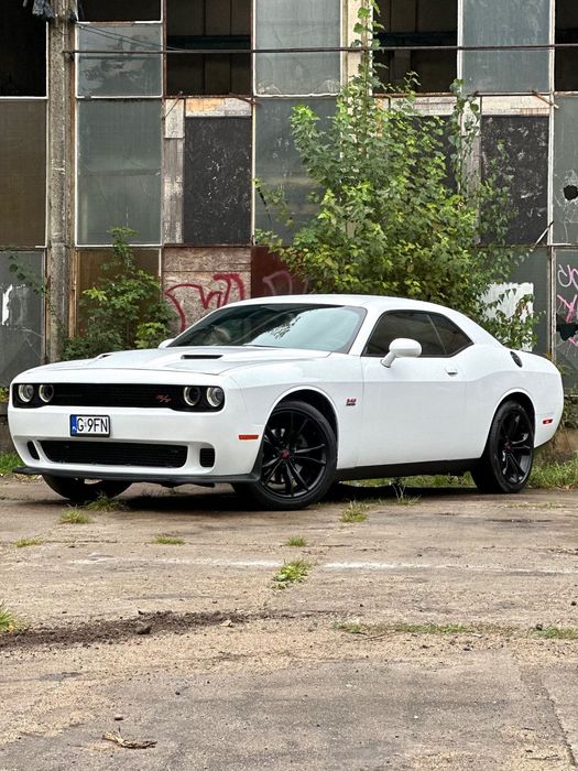 Dodge Challenger R/T 5.7 HEMI 370KM Faktura VAT 23% Leasing