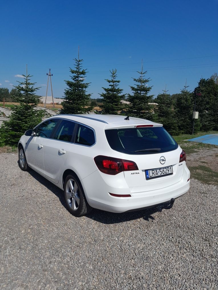 Opel Astra 1.3 cdti 2011rok