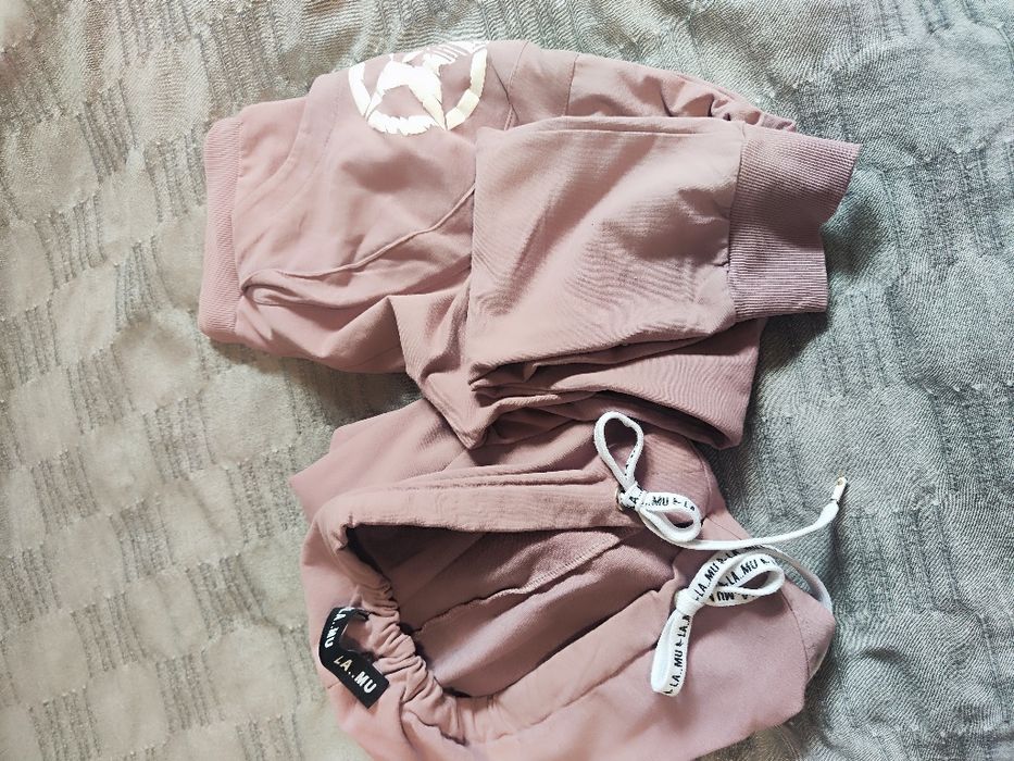 Komplet dresowy damski