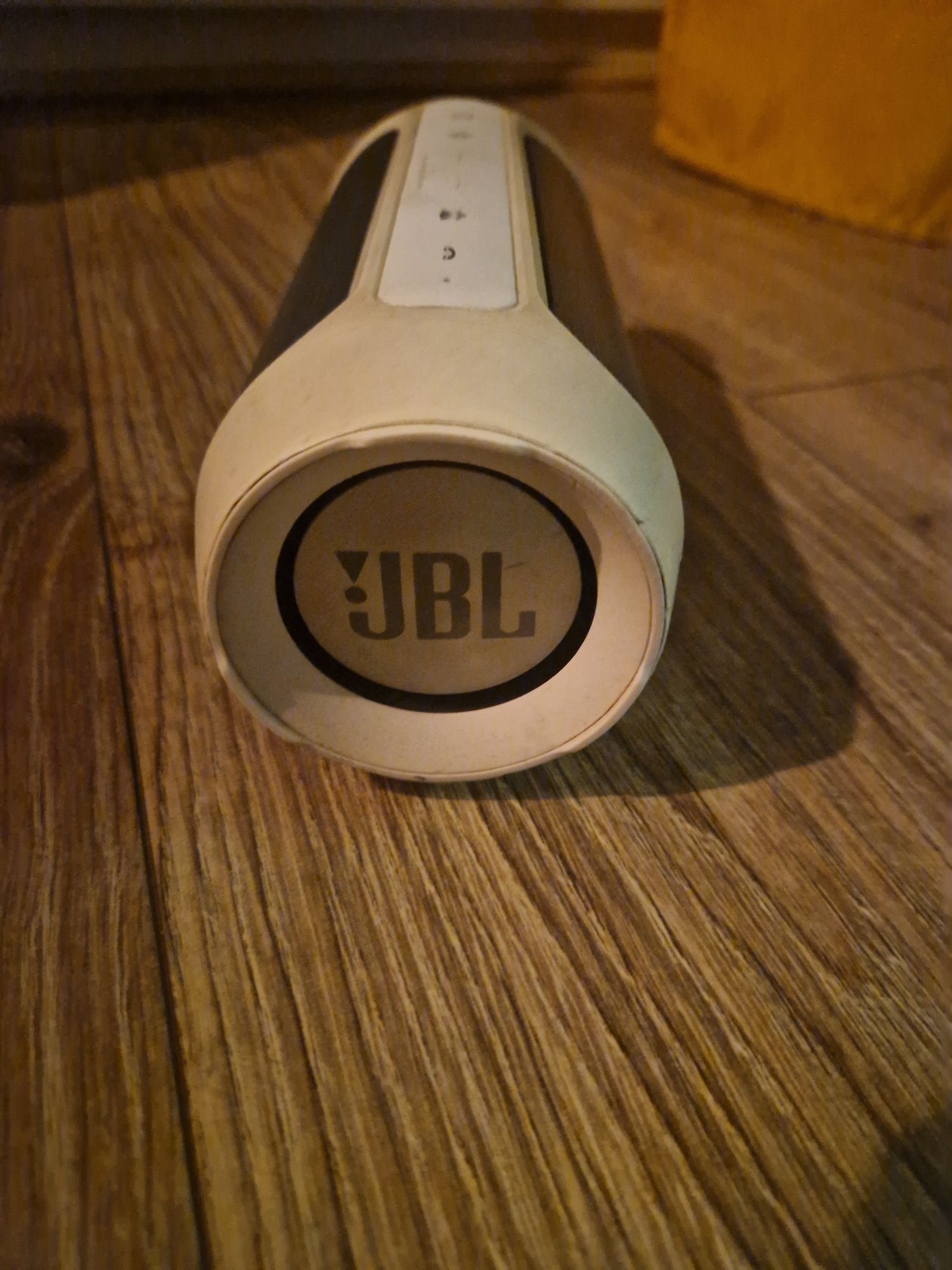 JBL      CHARGE    2