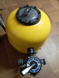 Filtro de piscina Astralpool 600 C/ válvula e eletrobomba e escada