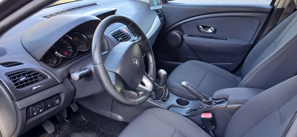 Продам Рено Флюенс