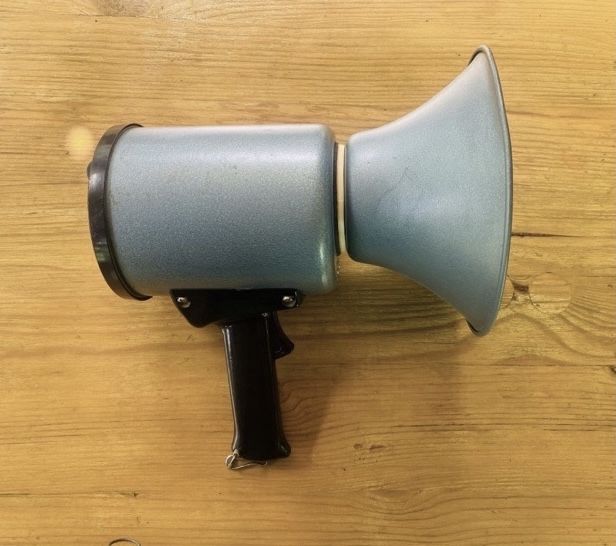Мегафон ЕМ-7 ручної мегафон.