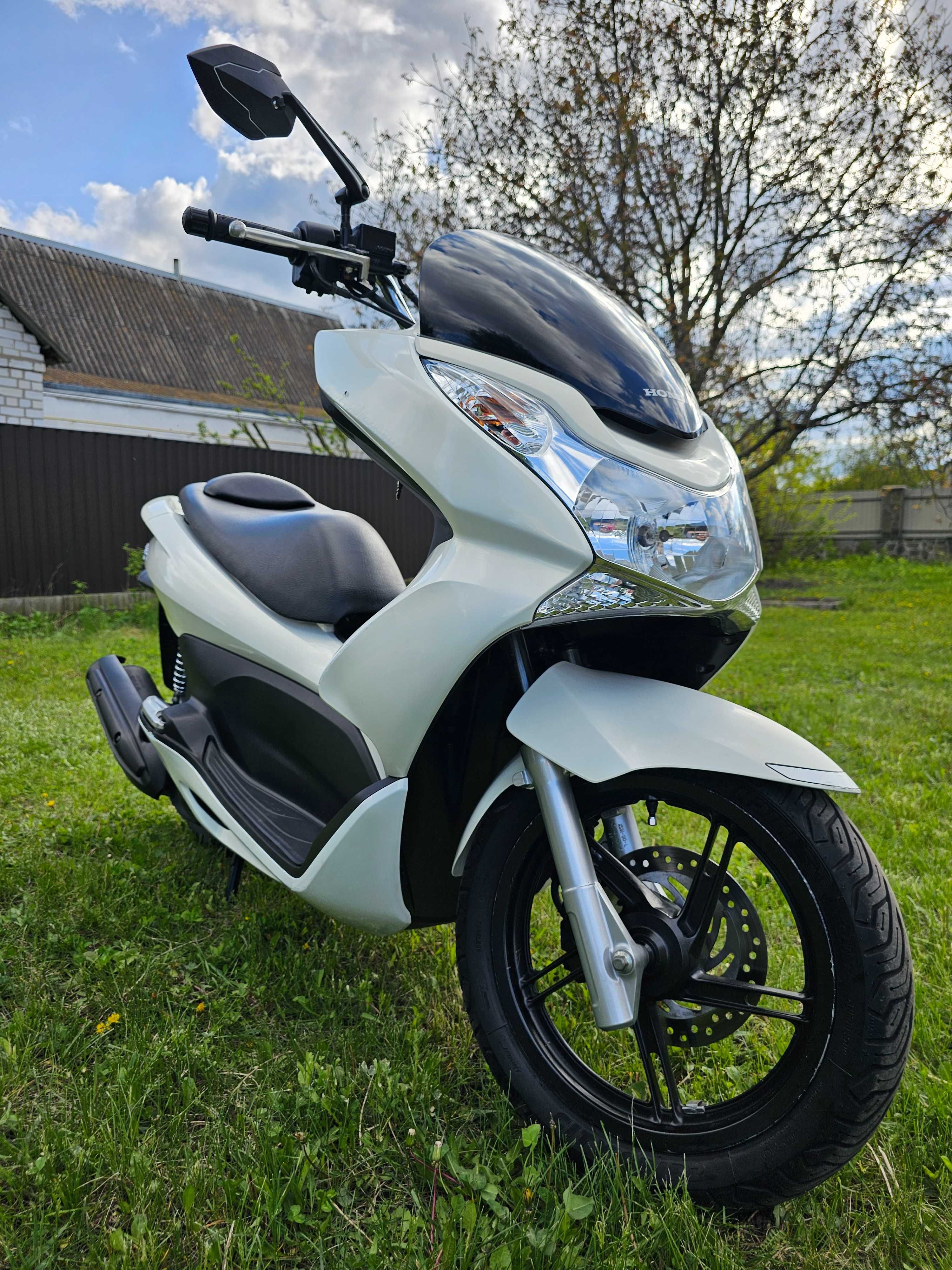 Максіскутер Honda PCX 125