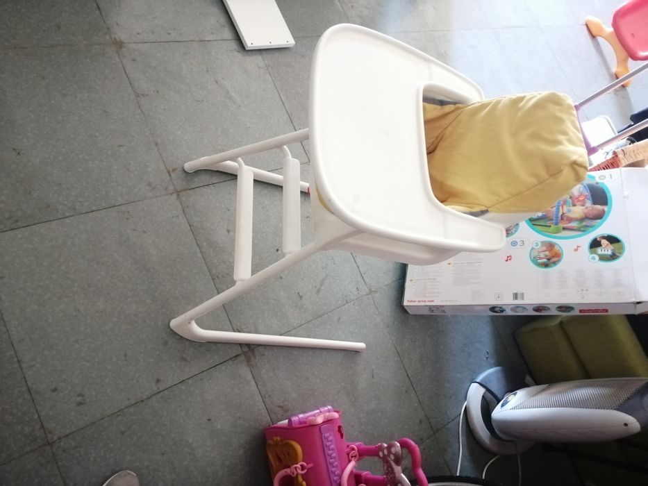 Cadeira de refeição bebé