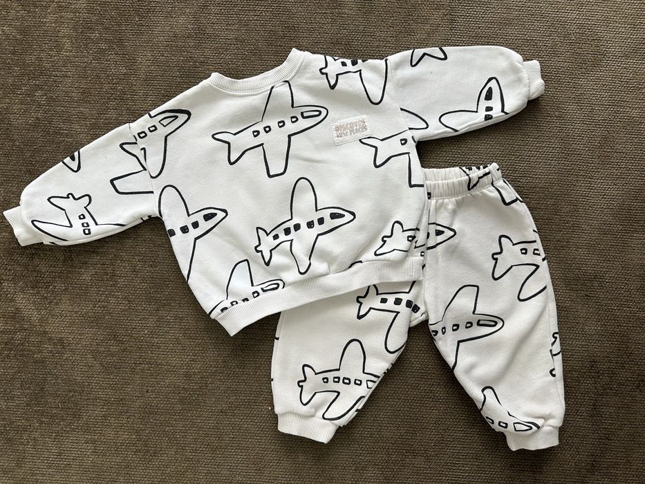 Чудовий костюмчик від Зара