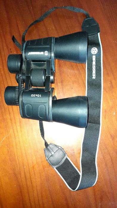 Binóculos muito potentes