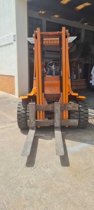 Empilhador Toyota 3,5 Ton