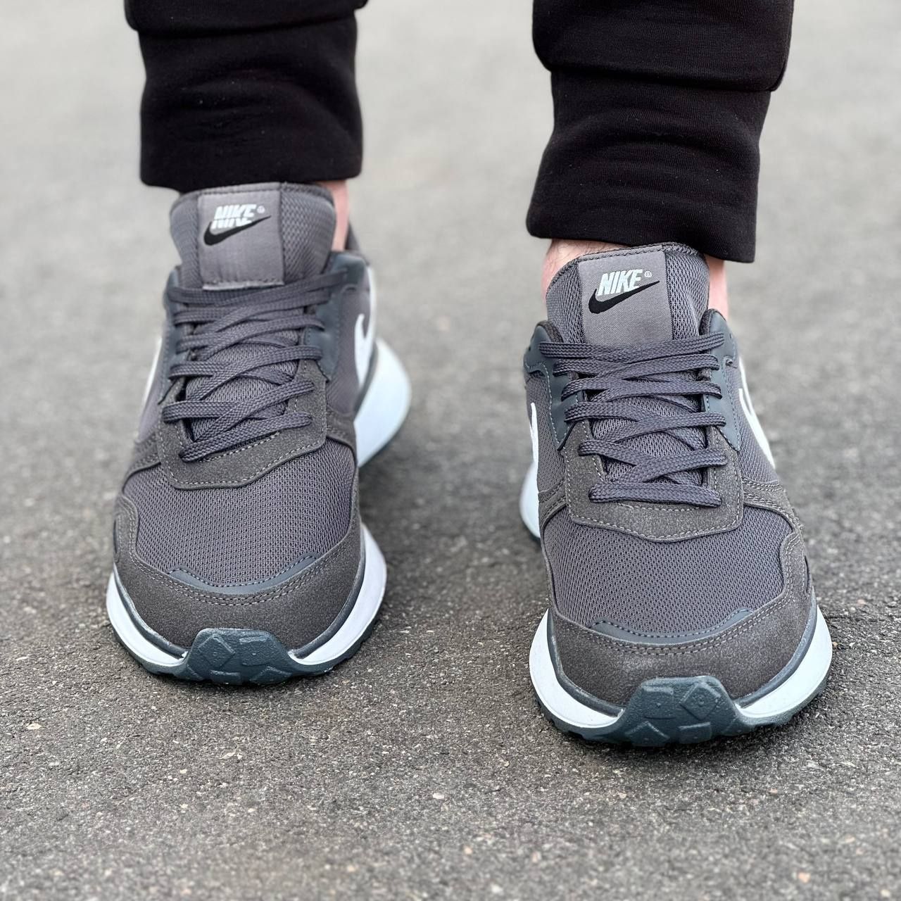 Чоловічі 40-44Р кросівки Найк Nike air max чоловічі кросівки взуття
