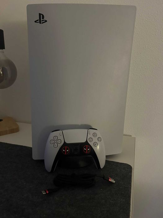 PlayStation 5 (c/ Leitor)