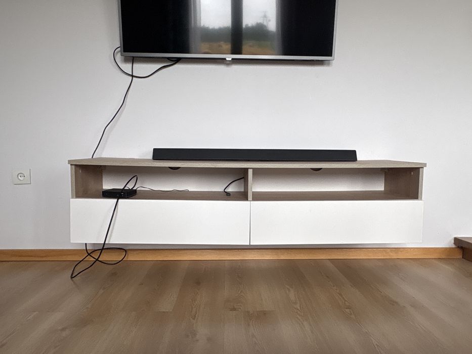 Wiszaca szafka pod telewizor