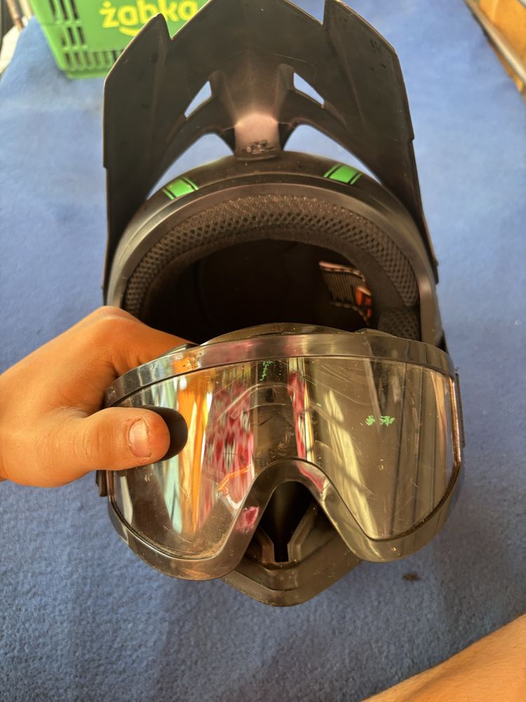 Kask na crossa motor