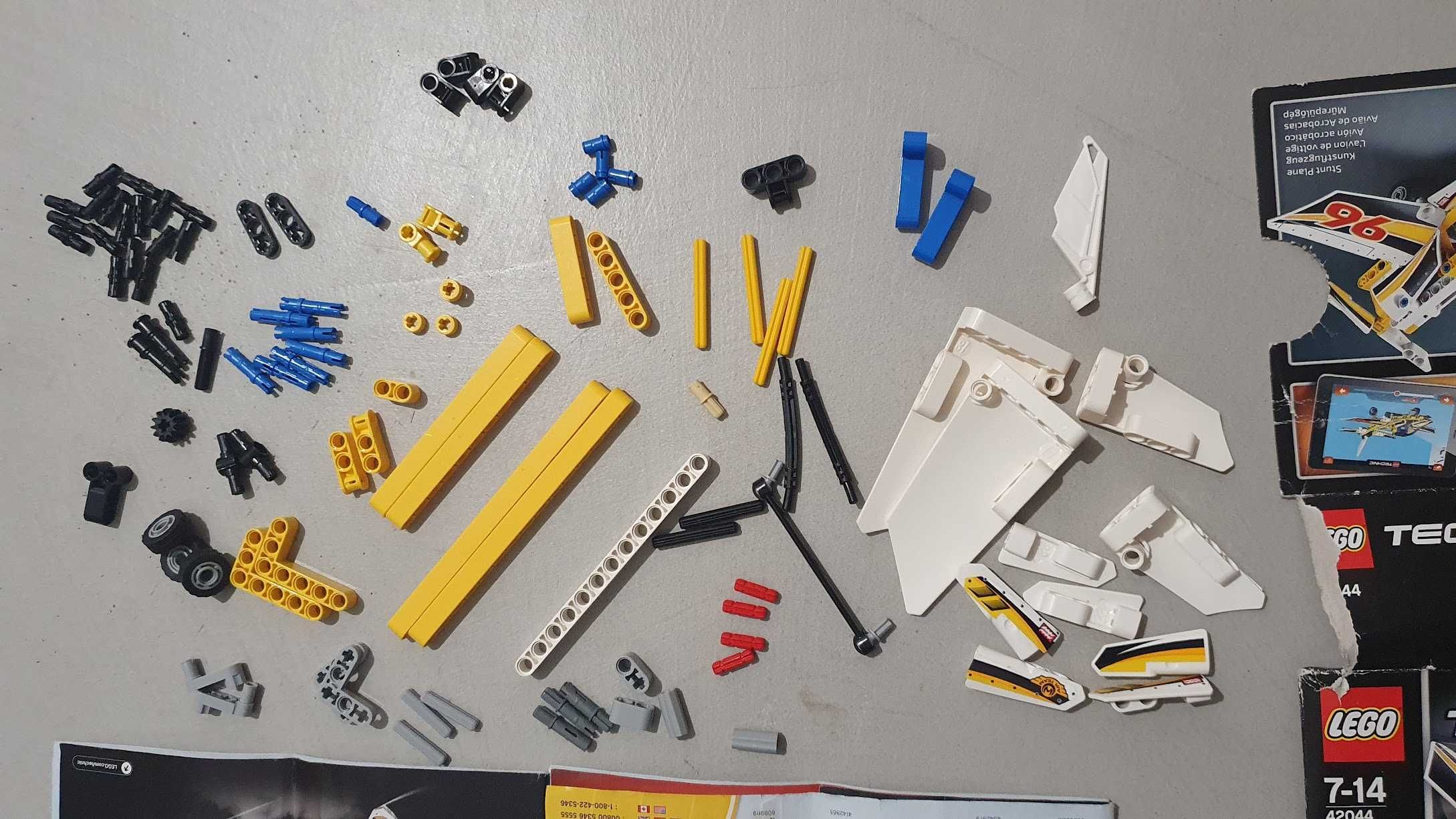 LEGO 42045 Technic Wyścigowy wodolot