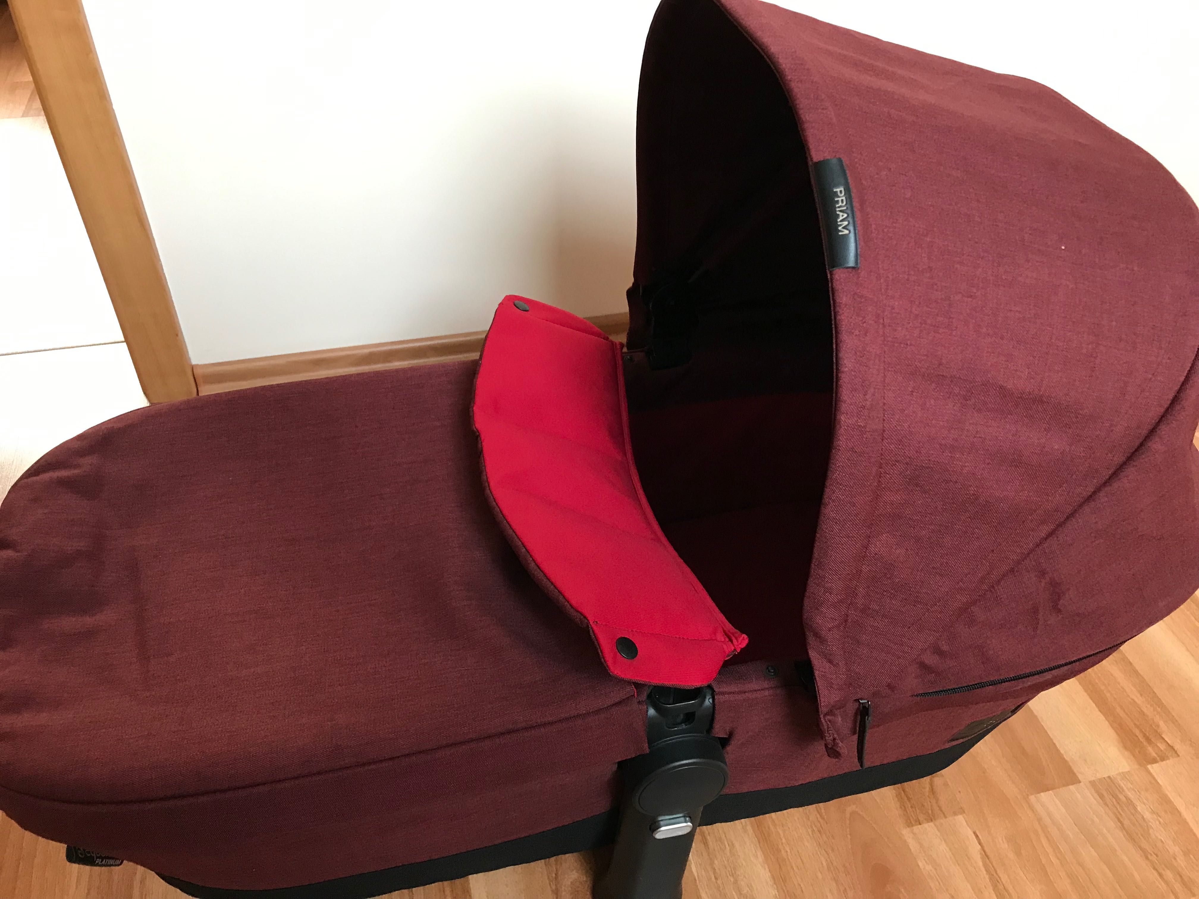 Cybex Priam Ferrari beżowy z gondolą