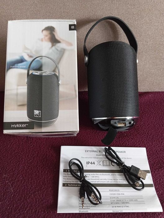 Hykker Głośnik Przenośny Bluetooth Zewnętrzny czarny 10W/ RadioFM /5h