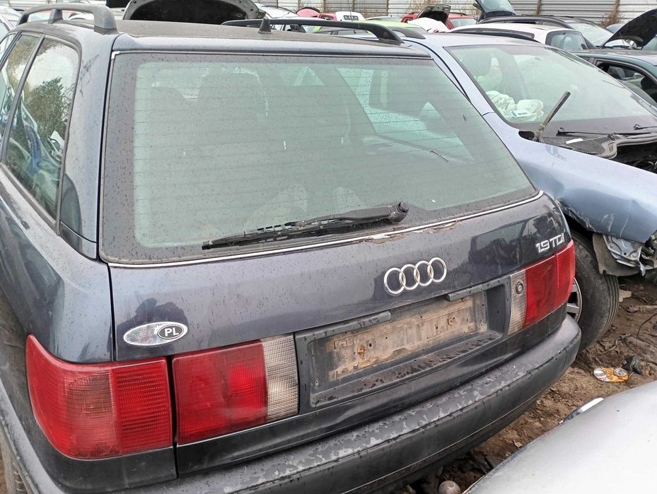 Klamka tylnej klapy Audi 80 B4 kombi