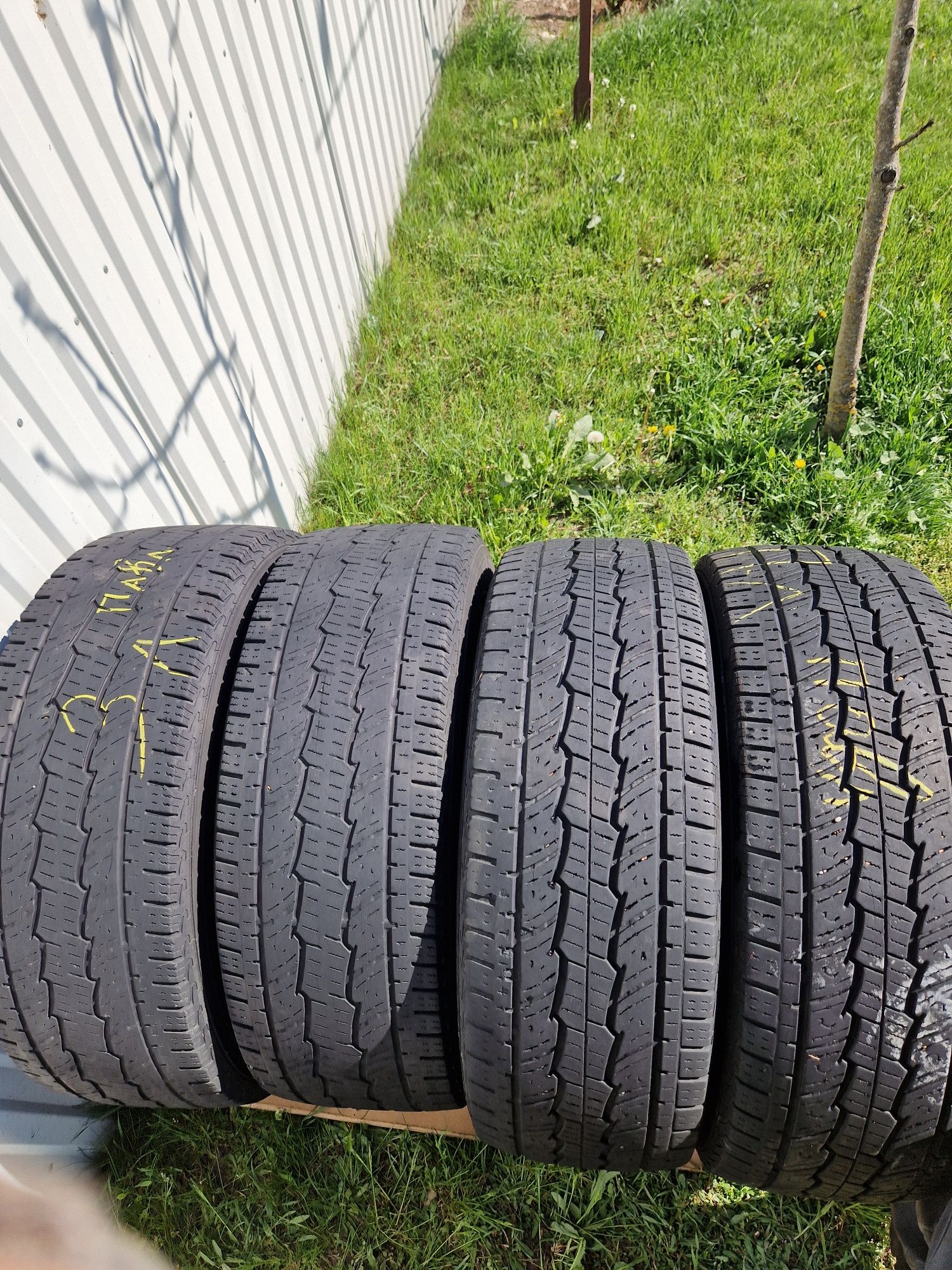 На продаж шини General 265/60 R20
