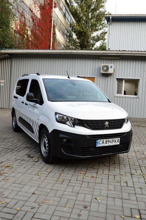 Peugeot Partner Crew L2 — авто офіційного дилера Peugeot з повним ПДВ.