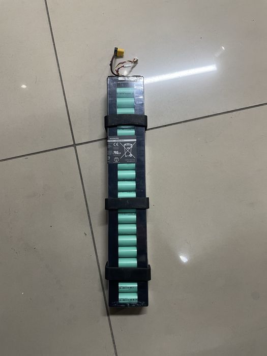 Продам батарею від електросамокату найнбот