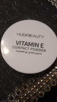 Nowy puder huda beauty vit E