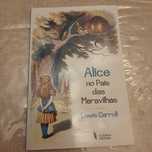 Livro "Alice No País das Maravilhas"