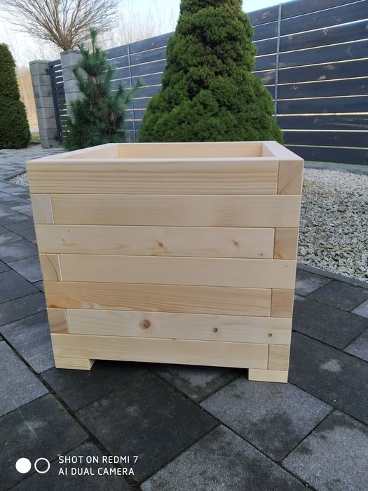 Donica drewniana 50x50