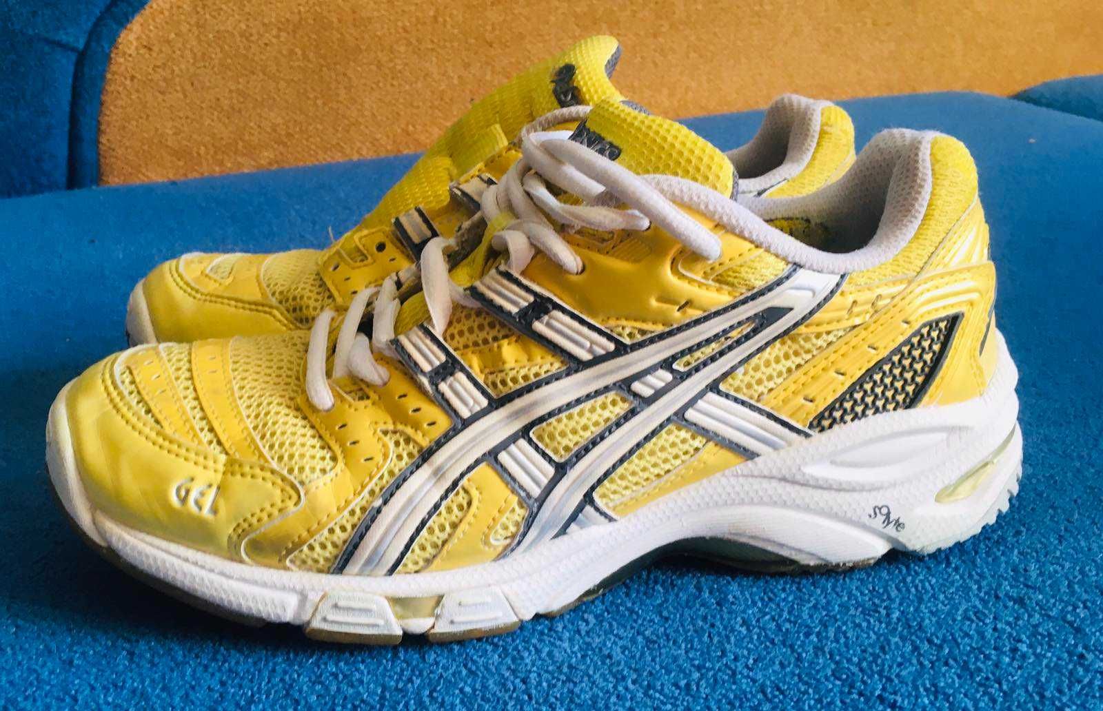 Asics волейбольние професиональние