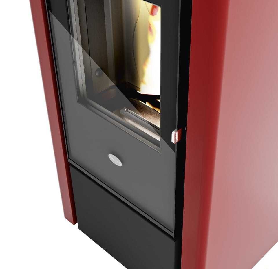Piecyk na pellet Eva Calor Giusy 15 kW z DGP na 3 pomieszczenia